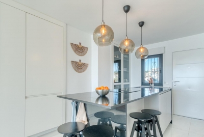 Aguamarina Luxurious Frontline Beach Penthouse, Mijas