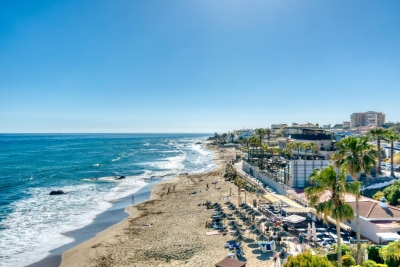 Aguamarina Luxurious Frontline Beach Penthouse, Mijas