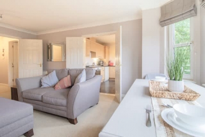 Garden View - 2-Bed Apartment in Blantyre.