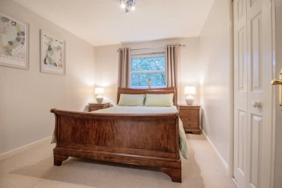 Garden View - 2-Bed Apartment in Blantyre.