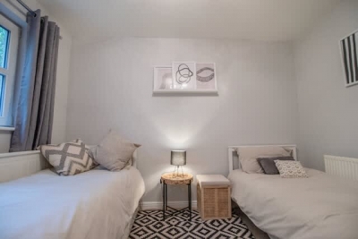 Garden View - 2-Bed Apartment in Blantyre.