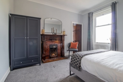 Ravenswood: Stunning Historic 1910 Sandstone Villa