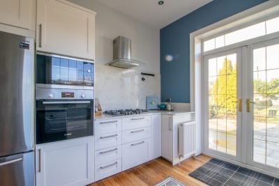 Ravenswood: Stunning Historic 1910 Sandstone Villa