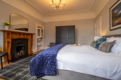Ravenswood: Stunning Historic 1910 Sandstone Villa