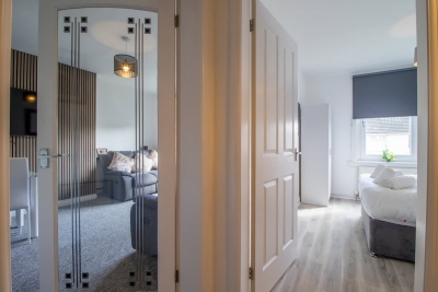 4 Bedrooms with driveway - Ideal for contractors