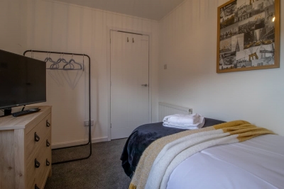Ash House 3 Bedroom in Cumbernauld