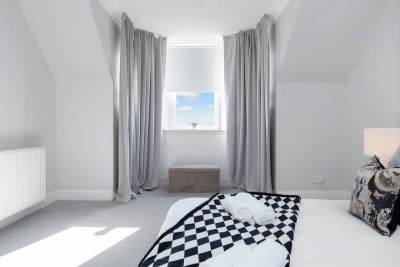 Milton Apartment - 3 Beds, Kirkcaldy with sea view
