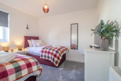 Betty's House - 3 bedroom in Coatbridge