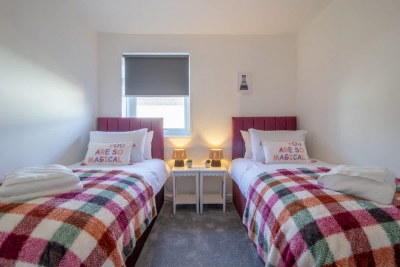 Betty's House - 3 bedroom in Coatbridge