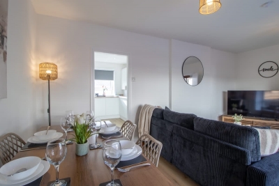 Betty's House - 3 bedroom in Coatbridge