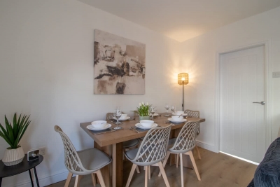 Betty's House - 3 bedroom in Coatbridge