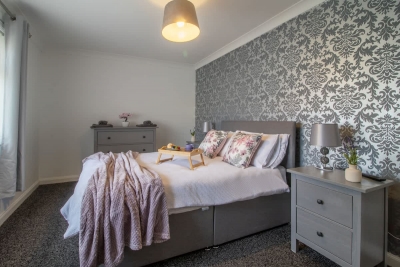 Culzean House - 2 Bedrooms in Coatbridge