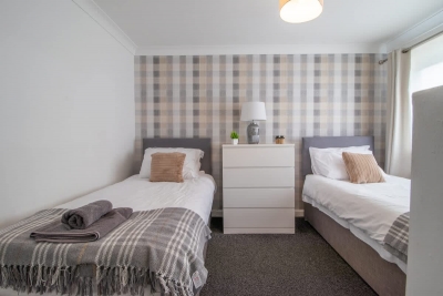 Culzean House - 2 Bedrooms in Coatbridge
