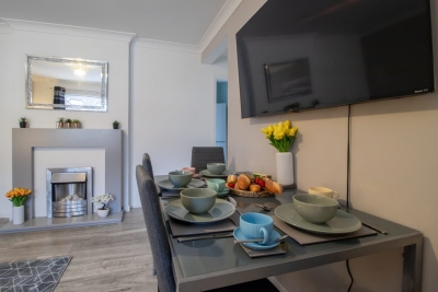 Culzean House - 2 Bedrooms in Coatbridge