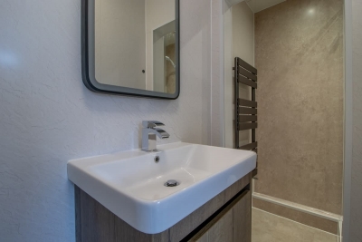 Raeburn House- 3 Bedrooms, 2 Bathrooms in Hamilton