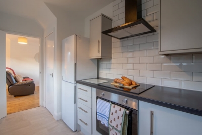 Raeburn House- 3 Bedrooms, 2 Bathrooms in Hamilton