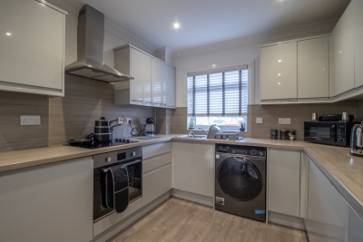 Catriona House - 3 Bedroom house in Motherwell