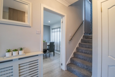 Catriona House - 3 Bedroom house in Motherwell