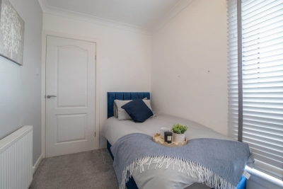Catriona House - 3 Bedroom house in Motherwell