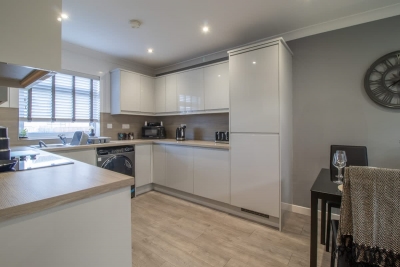 Catriona House - 3 Bedroom house in Motherwell