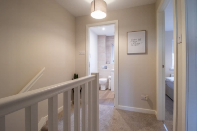Angel House - 3 bedrooms close to Airdrie Centre