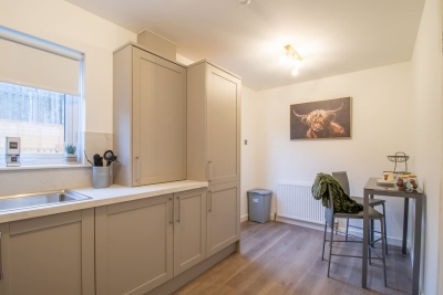 Angel House - 3 bedrooms close to Airdrie Centre