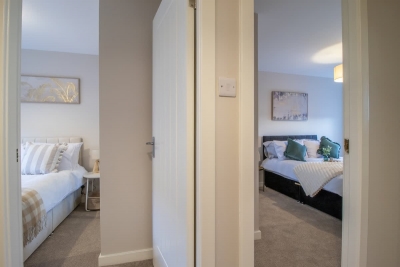 Angel House - 3 bedrooms close to Airdrie Centre