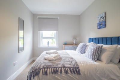 Sleeps 5 with walk in Shower, Rutherglen - Glasgow
