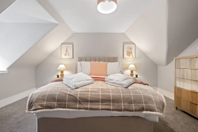 Leo Apartment - 4 Bedroom Flat in Nairn