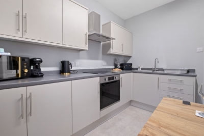 Leo Apartment - 4 Bedroom Flat in Nairn
