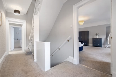 Leo Apartment - 4 Bedroom Flat in Nairn