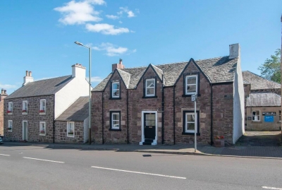 Willoughby Cottage - Rustic Retreat in Crieff