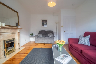 Ashgrove House - 3 bedroom in Coatbridge