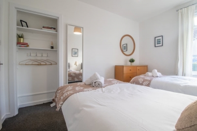 Ashgrove House - 3 bedroom in Coatbridge
