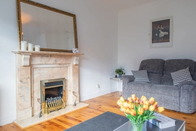 Ashgrove House - 3 bedroom in Coatbridge