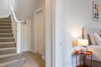Cairnhill House - 3 Bed House in Central Airdrie