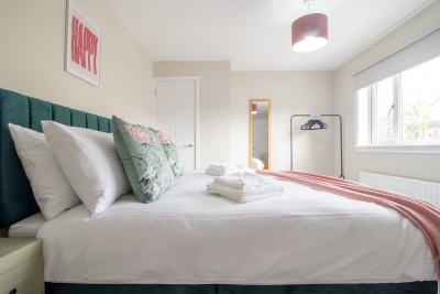 Gray House -Modern 2BR close to Loch Lomond