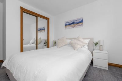 Binney Apartment - 1 double room