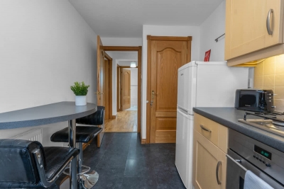 Binney Apartment - 1 double room
