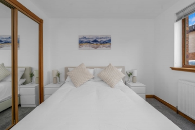 Binney Apartment - 1 double room