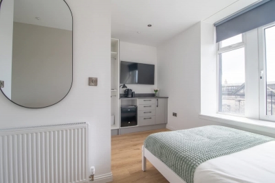 Double Ensuite Room + Shared Kitchen + Fast Wi-Fi
