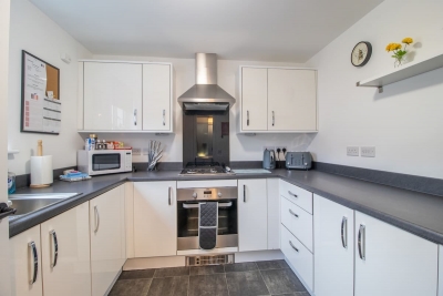 Lendrick House - 3 bed house with parking, Falkirk