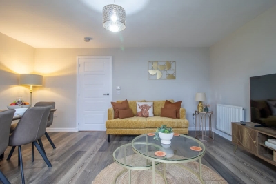 Lendrick House - 3 bed house with parking, Falkirk