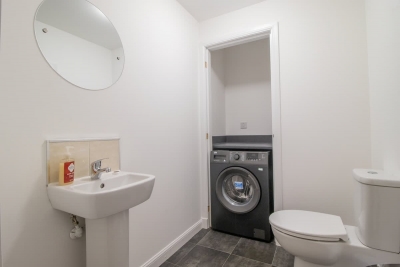 Lendrick House - 3 bed house with parking, Falkirk