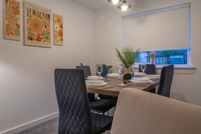 3BR Near Glasgow | Free Parking | Ideal for Work