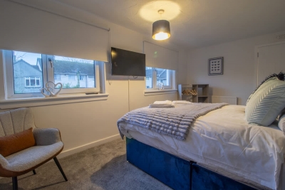 3BR Near Glasgow | Free Parking | Ideal for Work