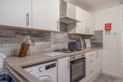 3BR Near Glasgow | Free Parking | Ideal for Work