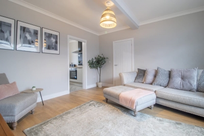 Westlea House - Spacious 3-Bed Home in Airdrie