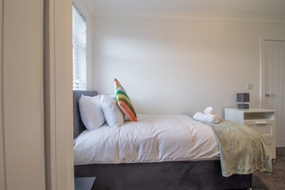Westlea House - Spacious 3-Bed Home in Airdrie