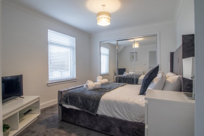 Westlea House - Spacious 3-Bed Home in Airdrie